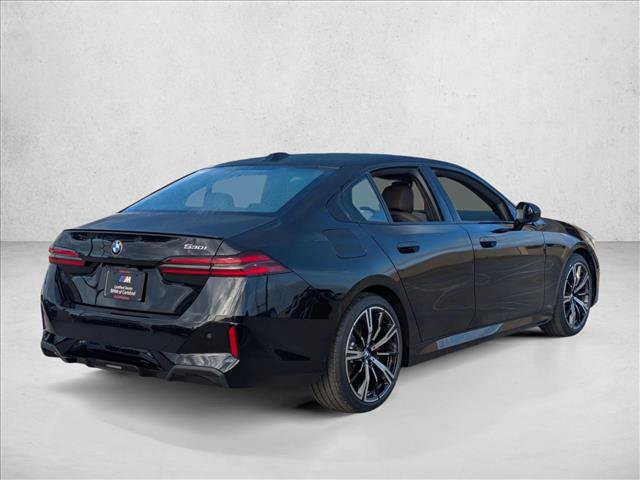 Used 2026 BMW 530i w/ M Sport Package RWD image 2