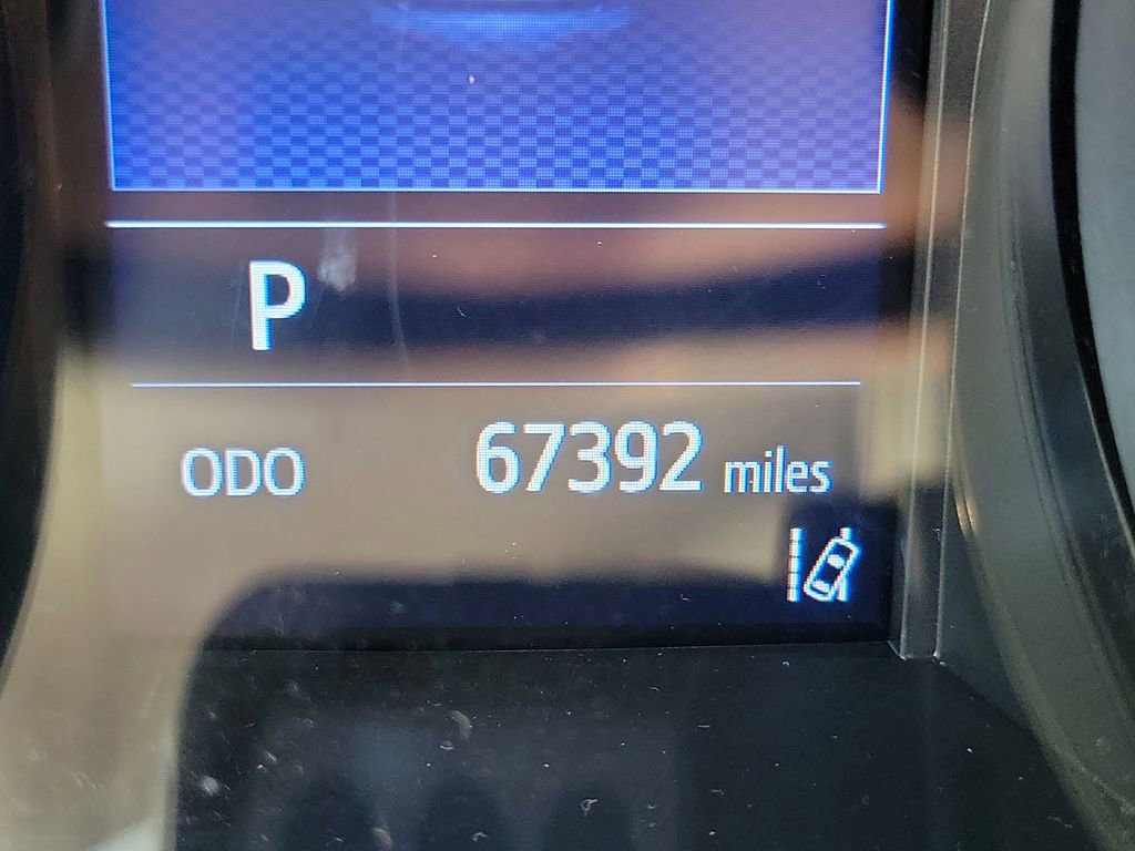 Used 2021 Toyota C-HR LE image 23