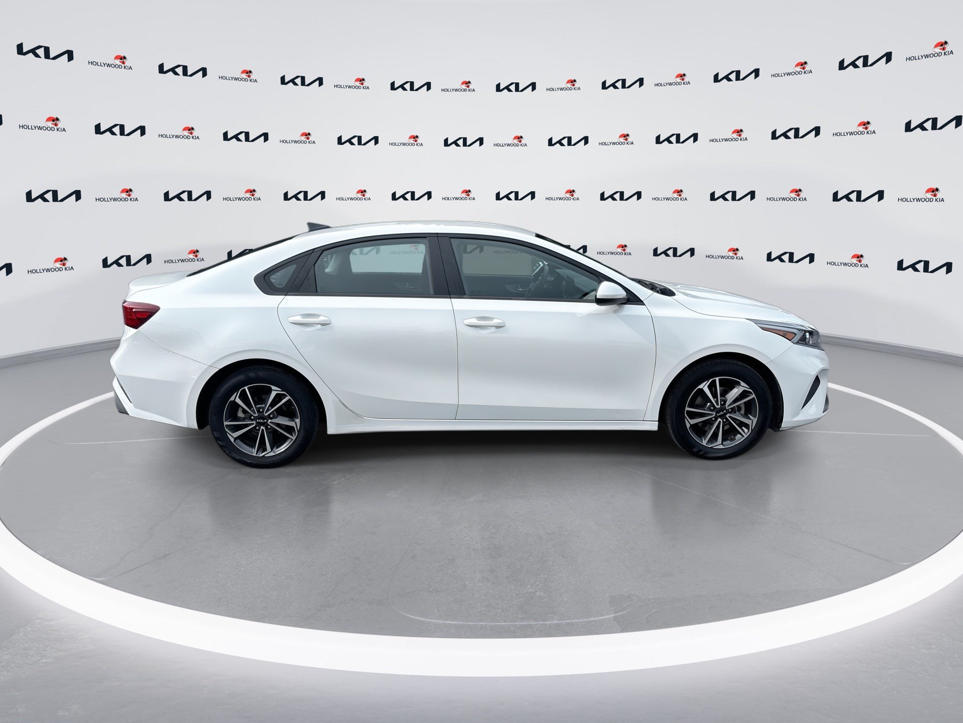Certified 2024 Kia Forte LXS FWD image 9