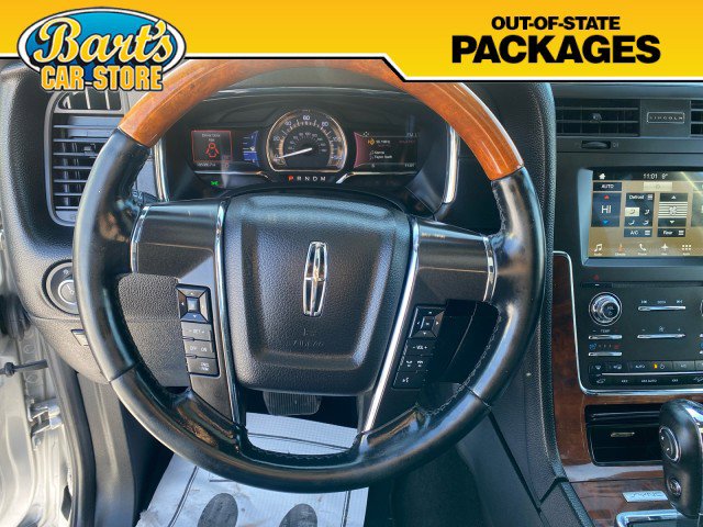 Used 2017 Lincoln Navigator Select image 31