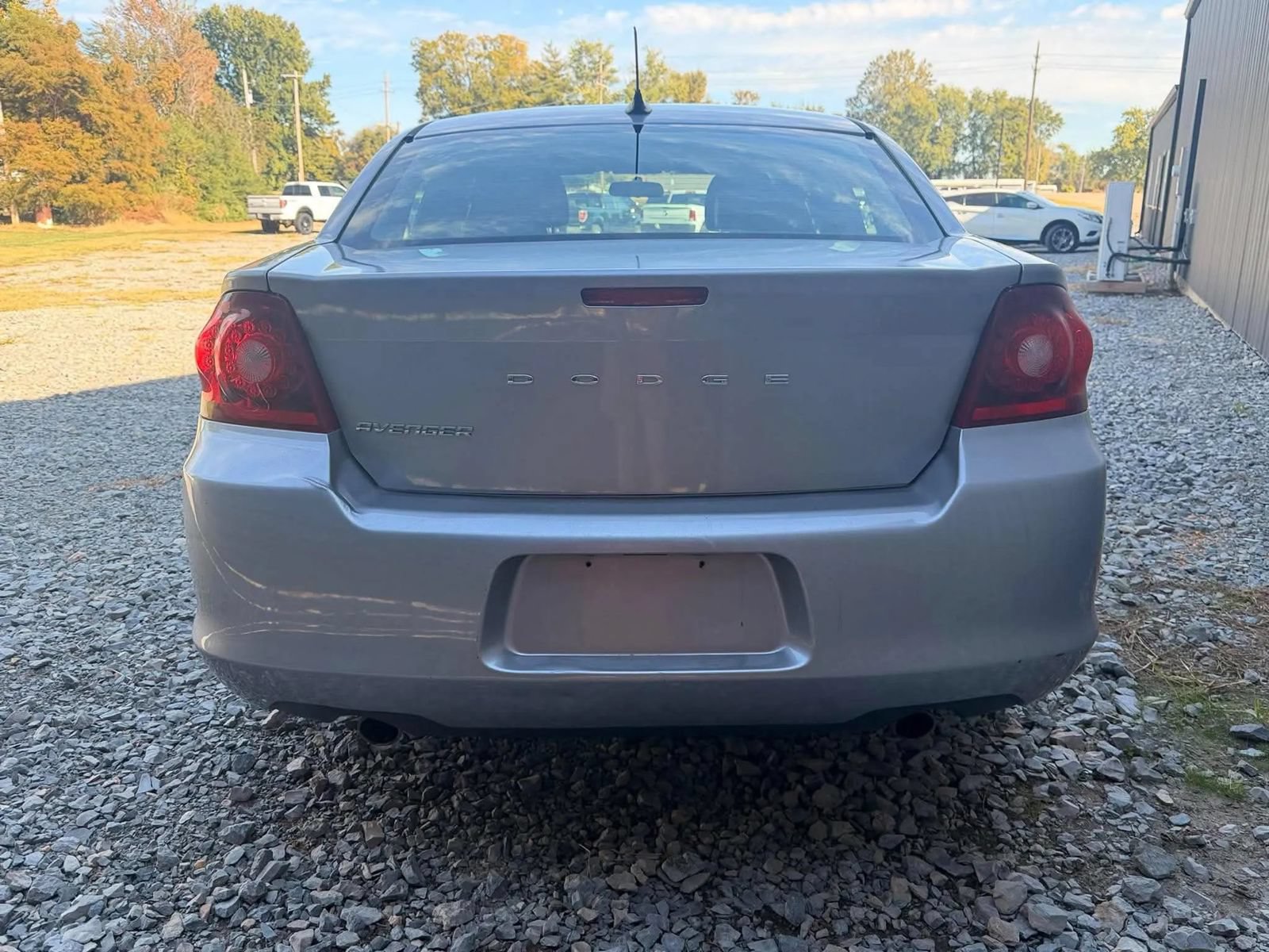 Used 2013 Dodge Avenger SE FWD image 6