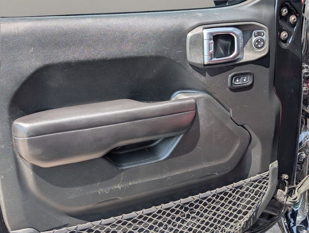 Used 2020 Jeep Wrangler Unlimited Rubicon w/ Cold Weather Group image 29