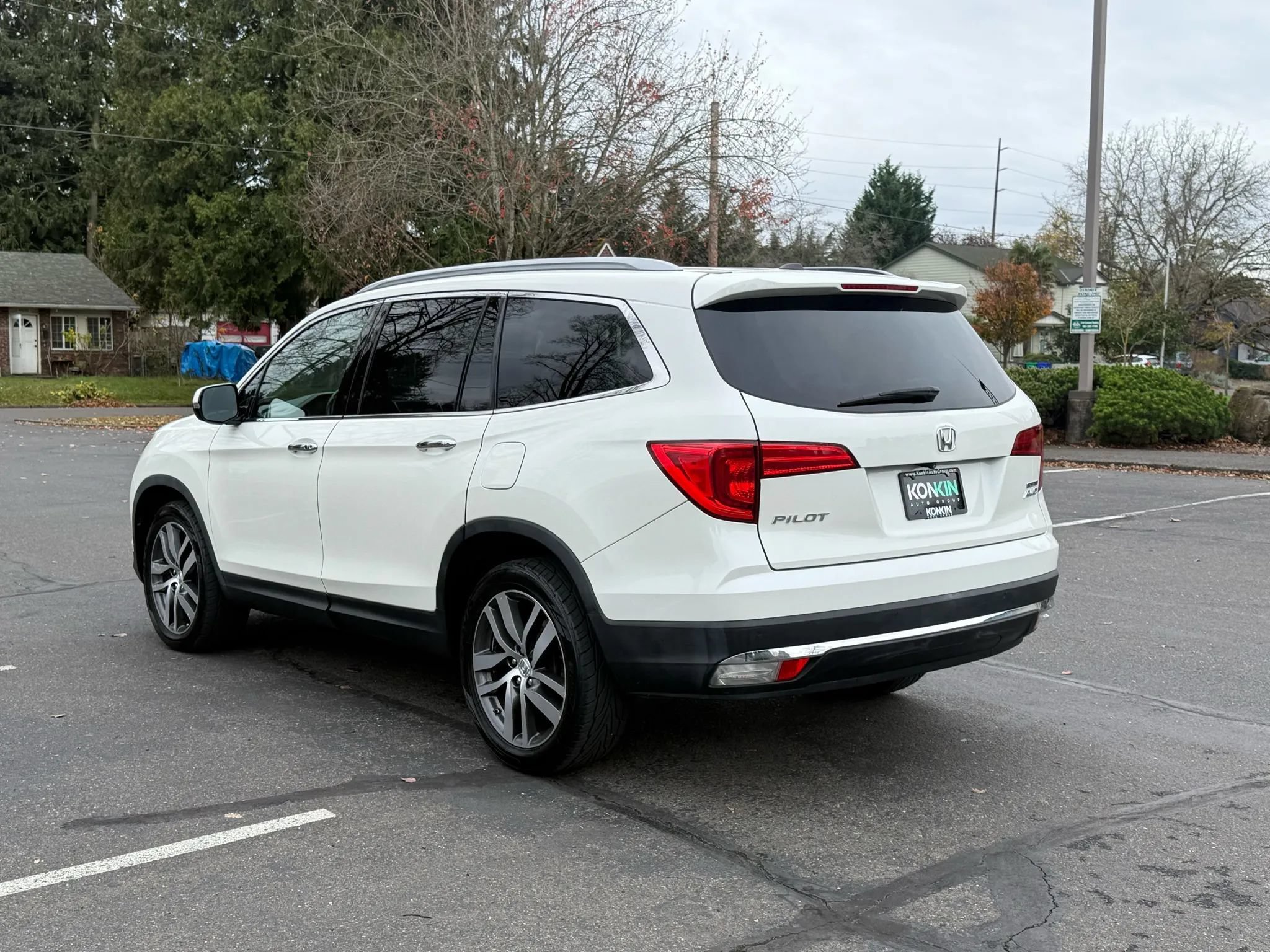 Used 2016 Honda Pilot Touring image 4