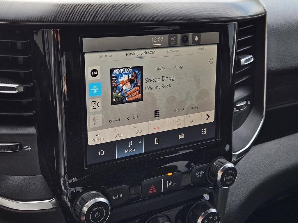 New 2026 RAM 1500 Express AWD/4WD image 17