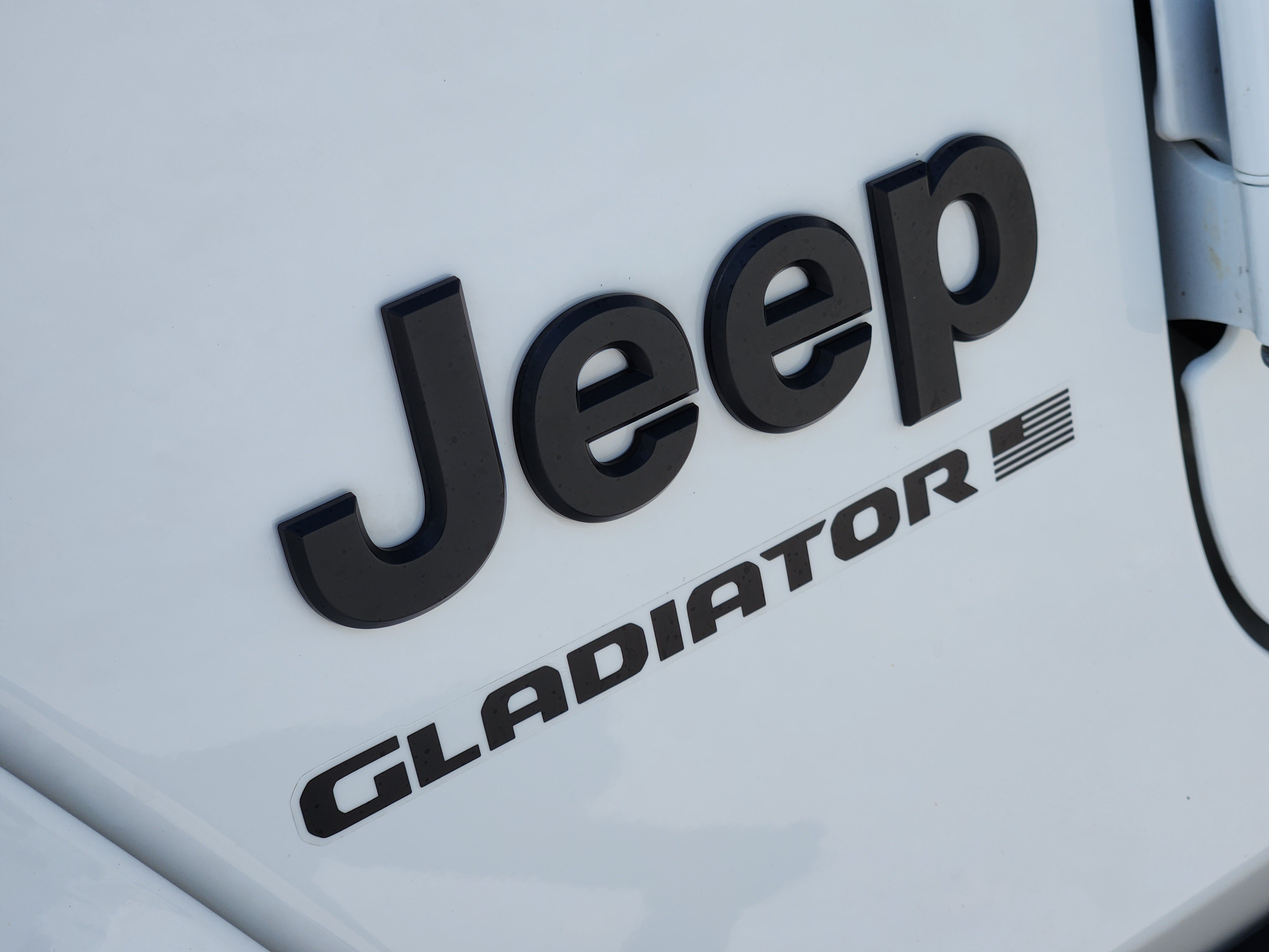Used 2024 Jeep Gladiator Sport AWD/4WD image 12