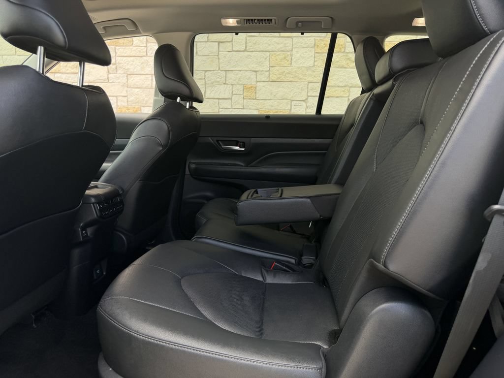 Used 2024 Toyota Grand Highlander FWD image 28