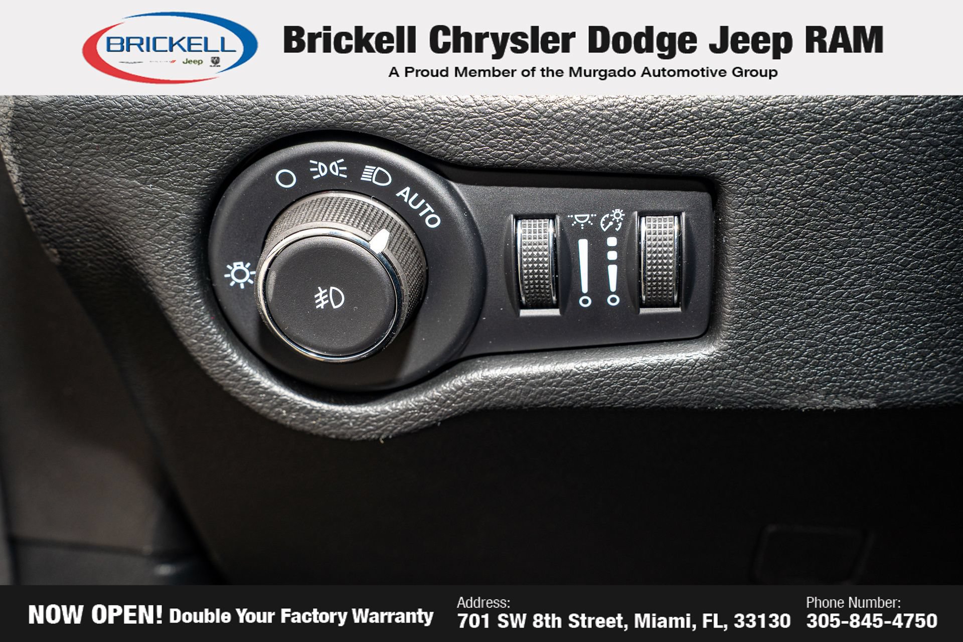 Used 2026 Chrysler Pacifica Select w/ S Appearance Package FWD image 29