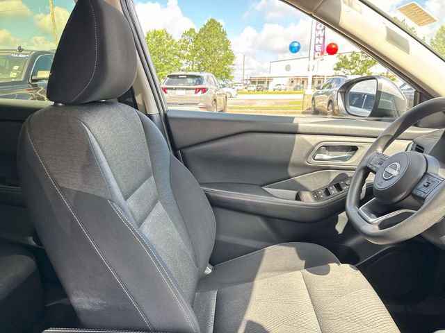 Used 2024 Nissan Rogue SV FWD image 15