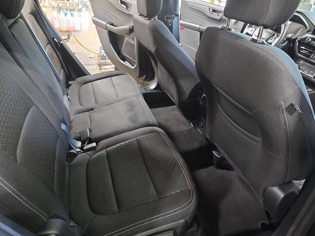 Used 2025 Ford Escape Active AWD/4WD image 11