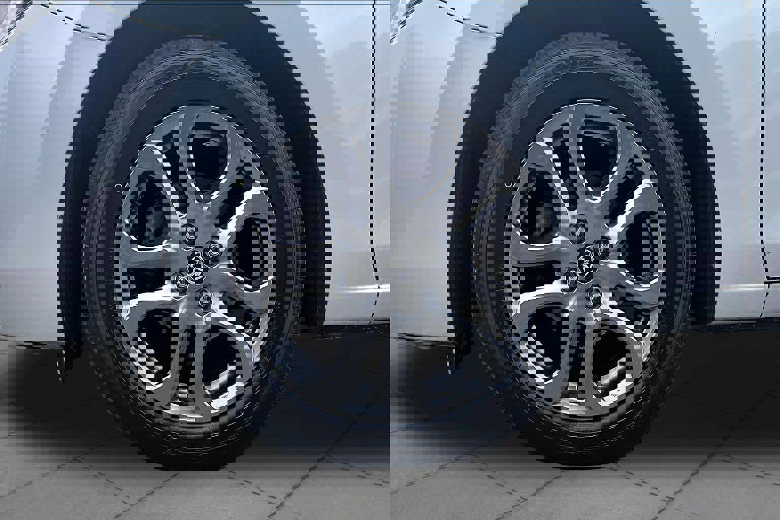 Used 2019 Toyota Yaris LE FWD image 11