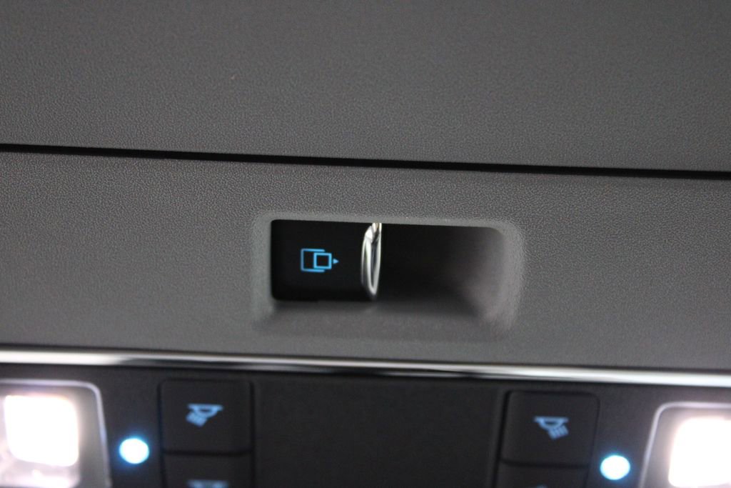 New 2026 Ford F250 Lariat w/ Black Appearance Package image 57