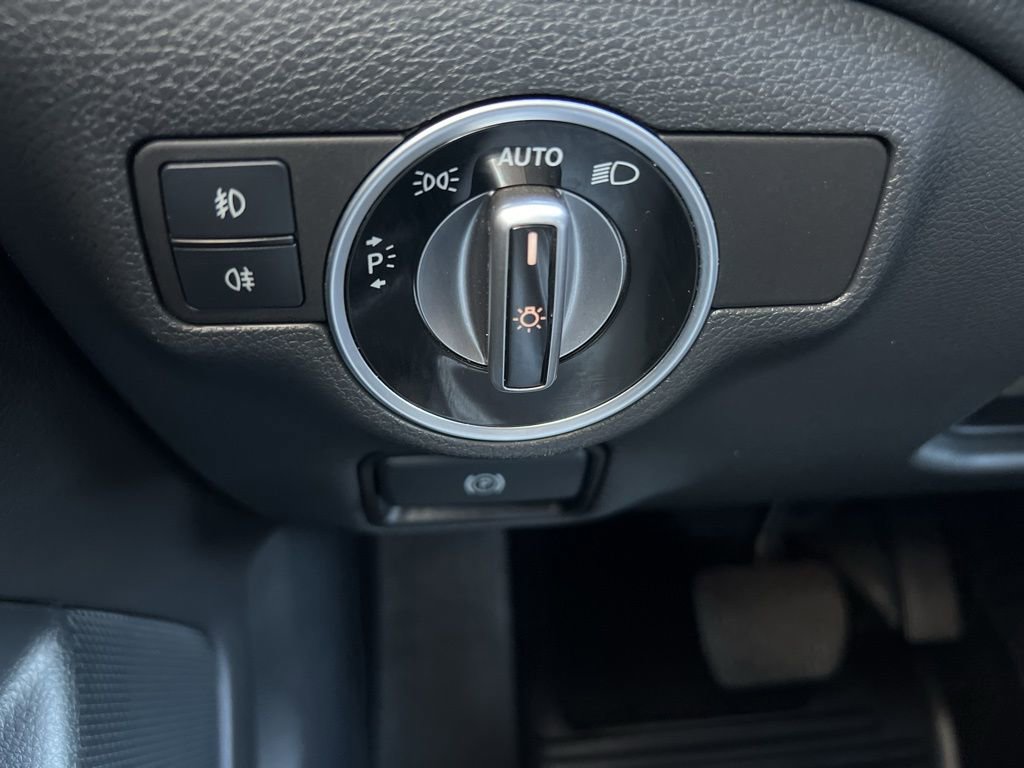 Used 2019 Mercedes-Benz GLA 250 4MATIC image 41