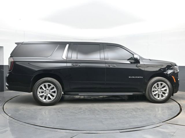 Used 2025 Chevrolet Suburban Premier AWD/4WD image 15