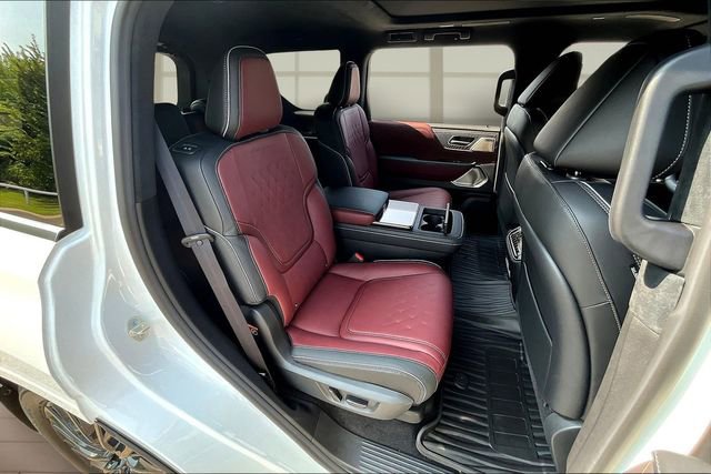 New 2026 INFINITI QX80 Autograph w/ Premium Cargo Package image 27