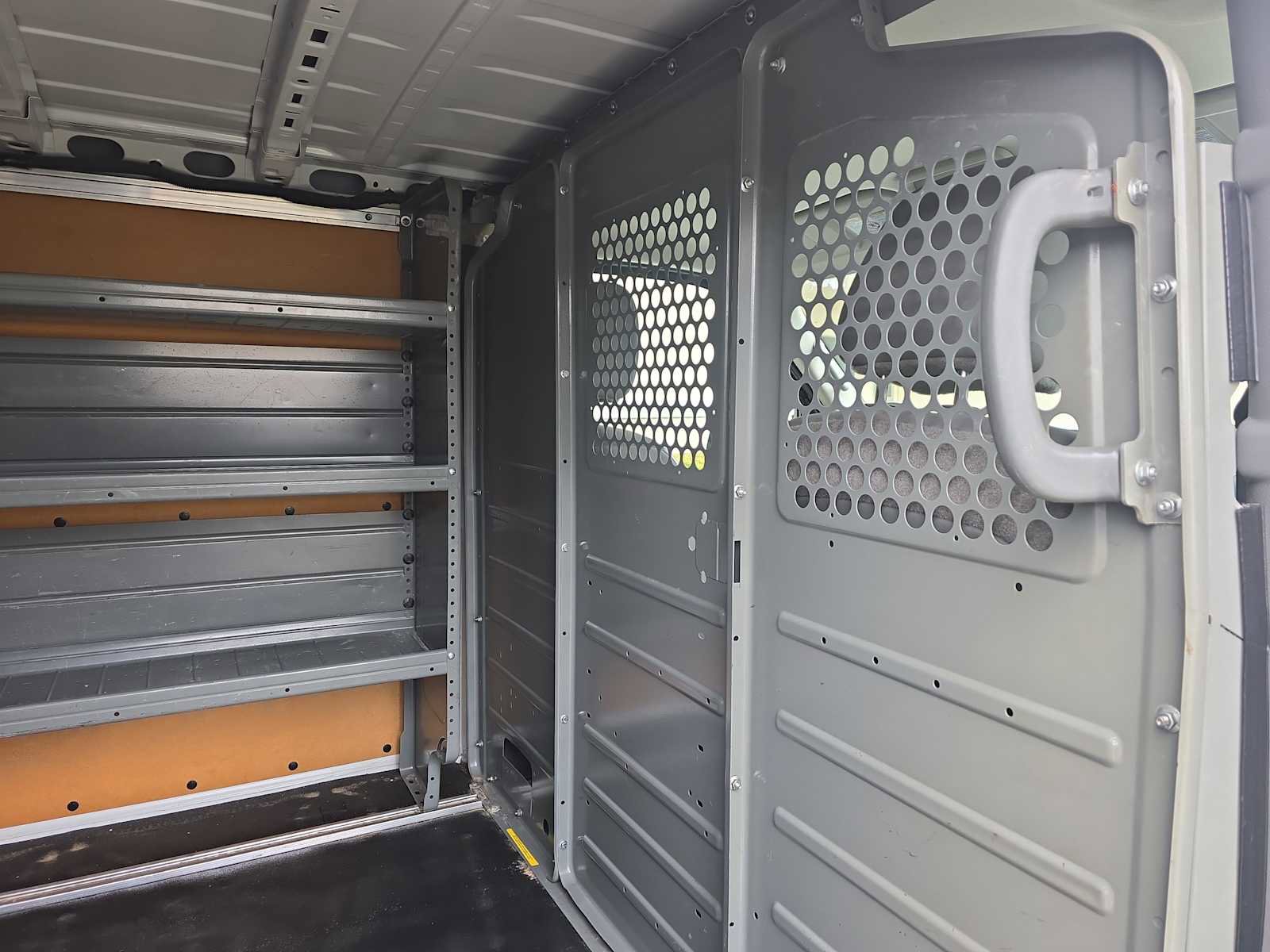 Used 2021 Nissan NV 2500 SV w/ Navigation Package image 11