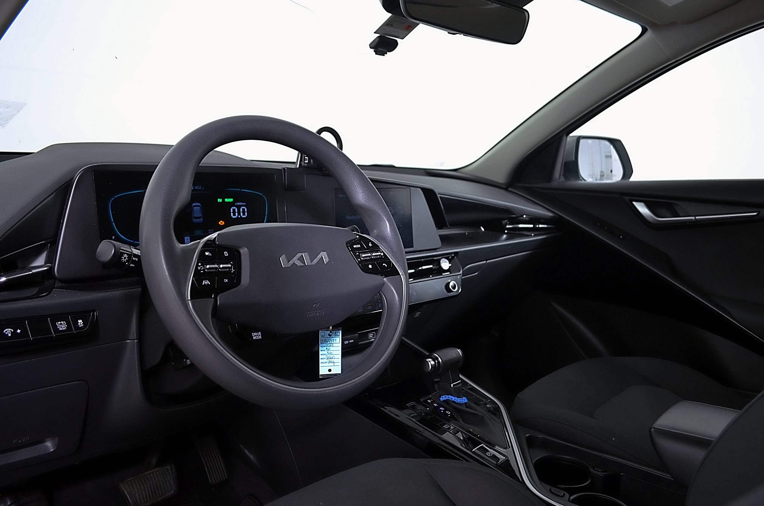 Used 2023 Kia Niro LX FWD image 13