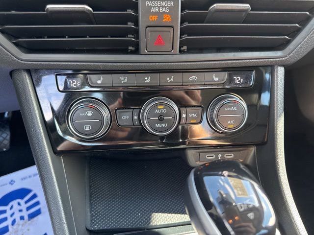 Used 2024 Volkswagen Jetta SE image 23