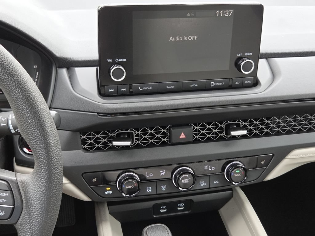 Certified 2025 Honda Accord SE image 30
