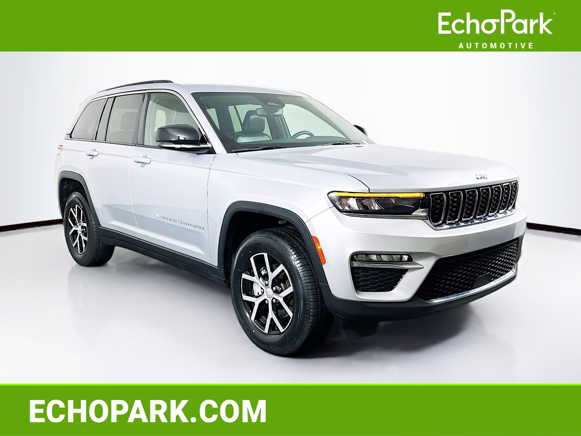 Used 2024 Jeep Grand Cherokee Limited image 1