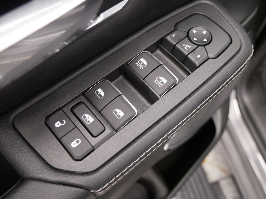 New 2027 RAM 1500 Laramie w/ Laramie Preferred Package AWD/4WD image 19