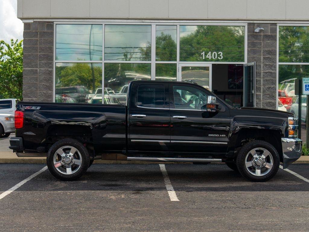 Used 2017 Chevrolet Silverado 2500 LTZ w/ Vortec Plus Package AWD/4WD image 2