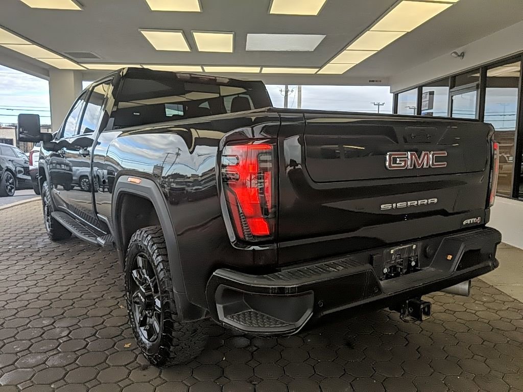Used 2024 GMC Sierra 2500 AT4 w/ Technology Package image 7