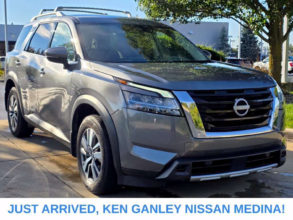 Certified 2024 Nissan Pathfinder SL