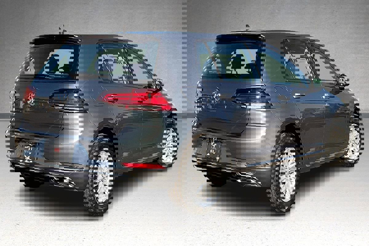 Used 2019 Volkswagen Golf S image 30