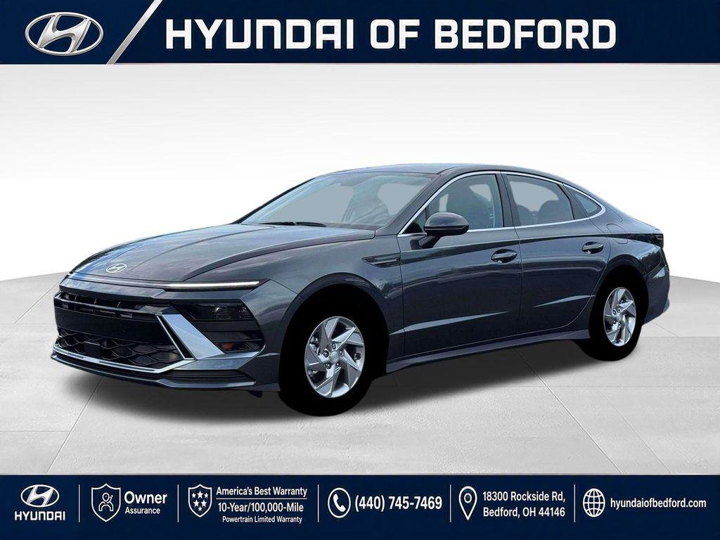 New 2026 Hyundai Sonata SE FWD image 2