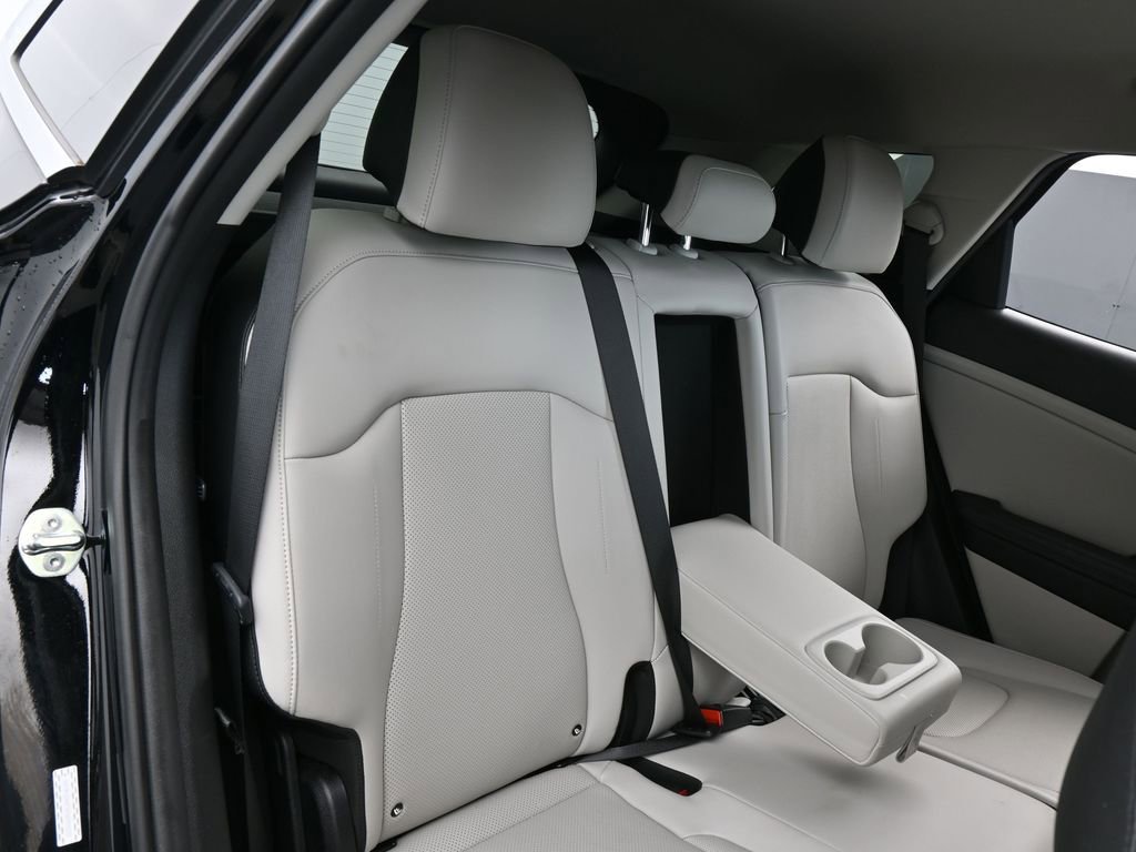 Used 2023 Kia Sportage EX image 44