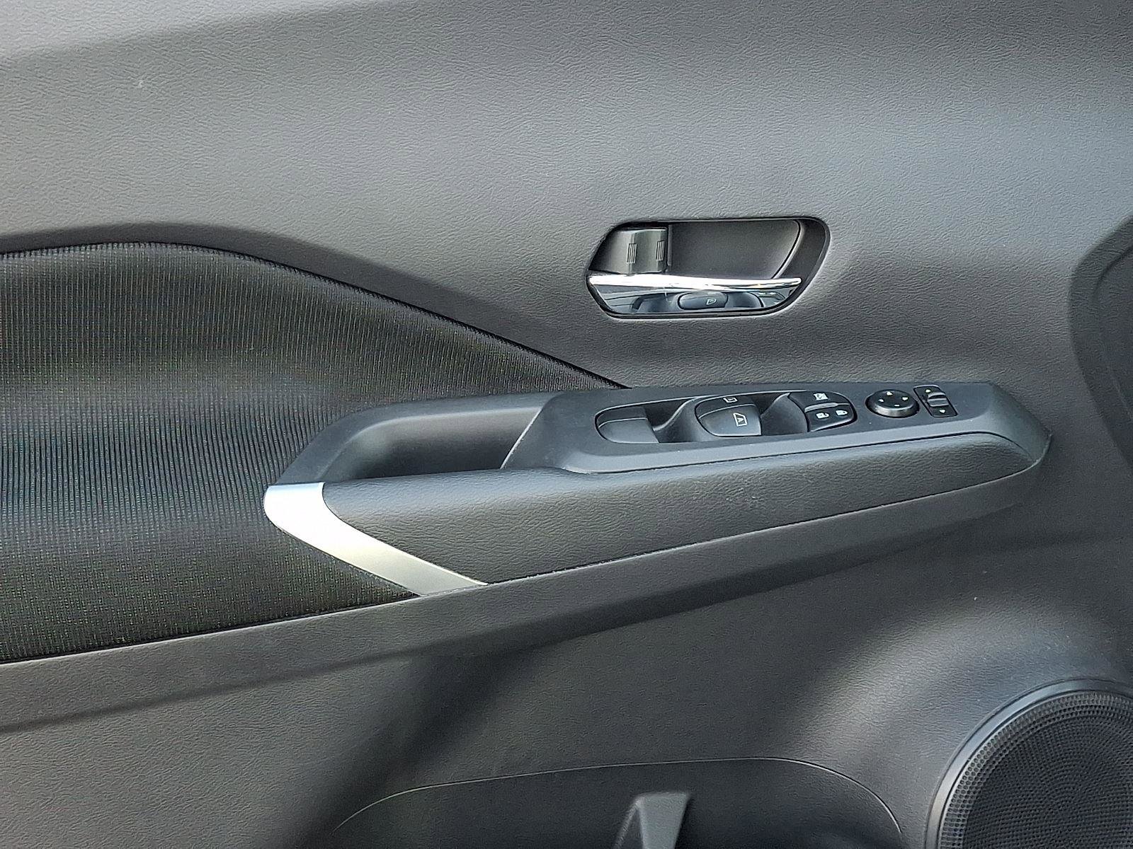 Used 2024 Nissan Kicks SV image 13