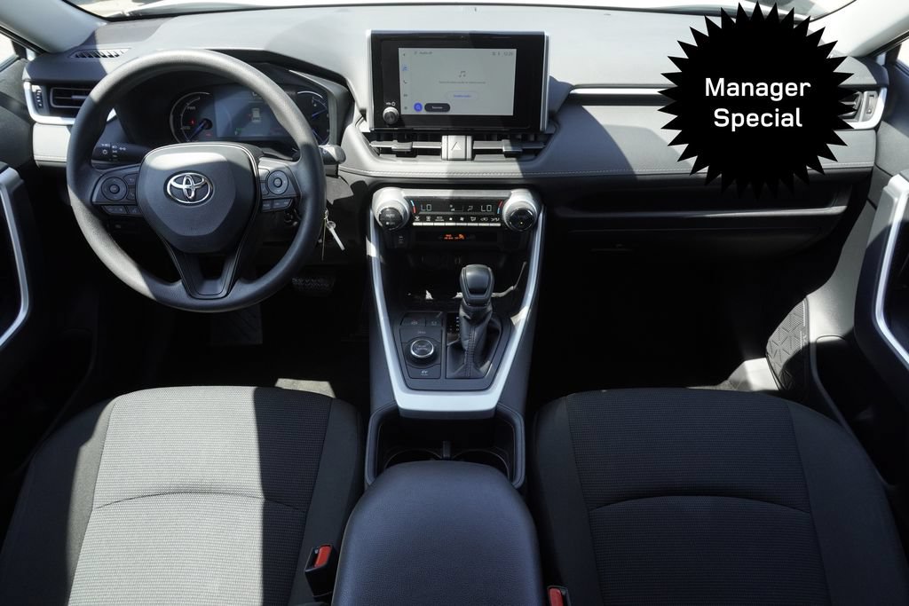 Used 2025 Toyota RAV4 LE AWD/4WD image 9