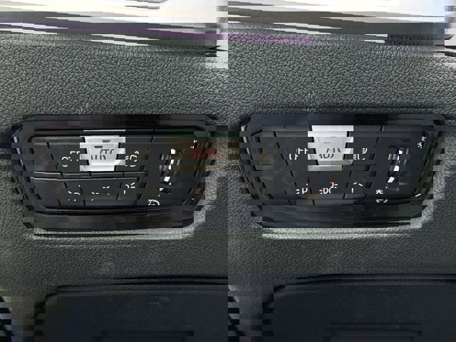 Used 2021 BMW 330i Sedan w/ Premium Package image 22