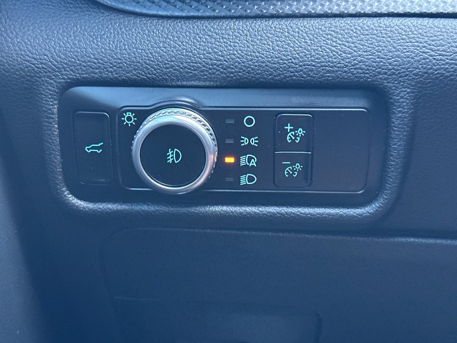 Used 2023 Ford Explorer ST w/ Equipment Group 401A image 35