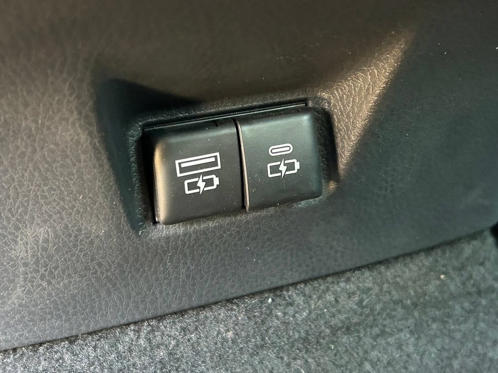 Used 2026 Toyota Camry SE w/ Convenience Package FWD image 20