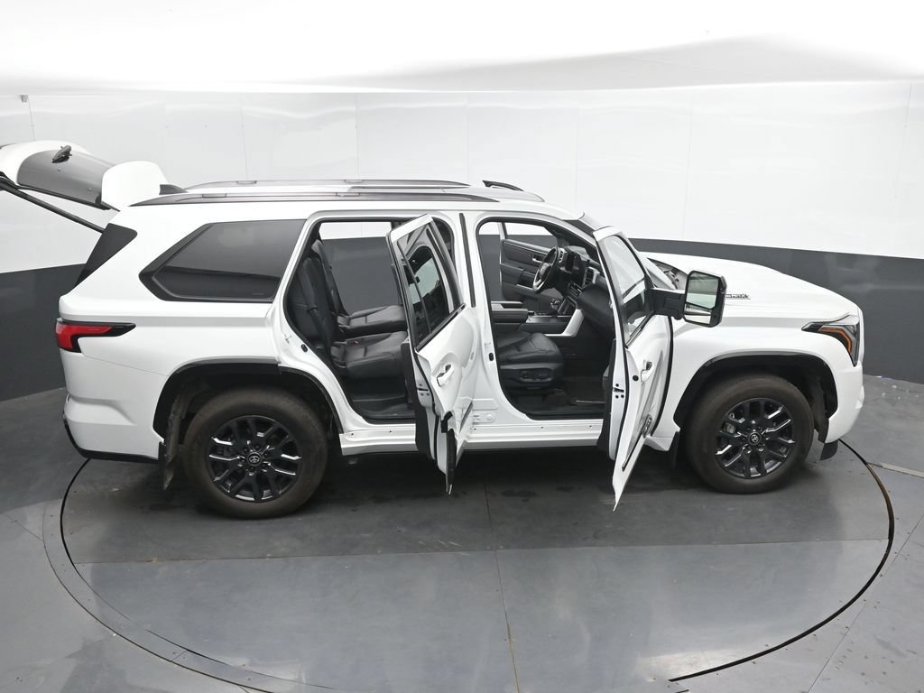 Used 2025 Toyota Sequoia Platinum AWD/4WD image 50