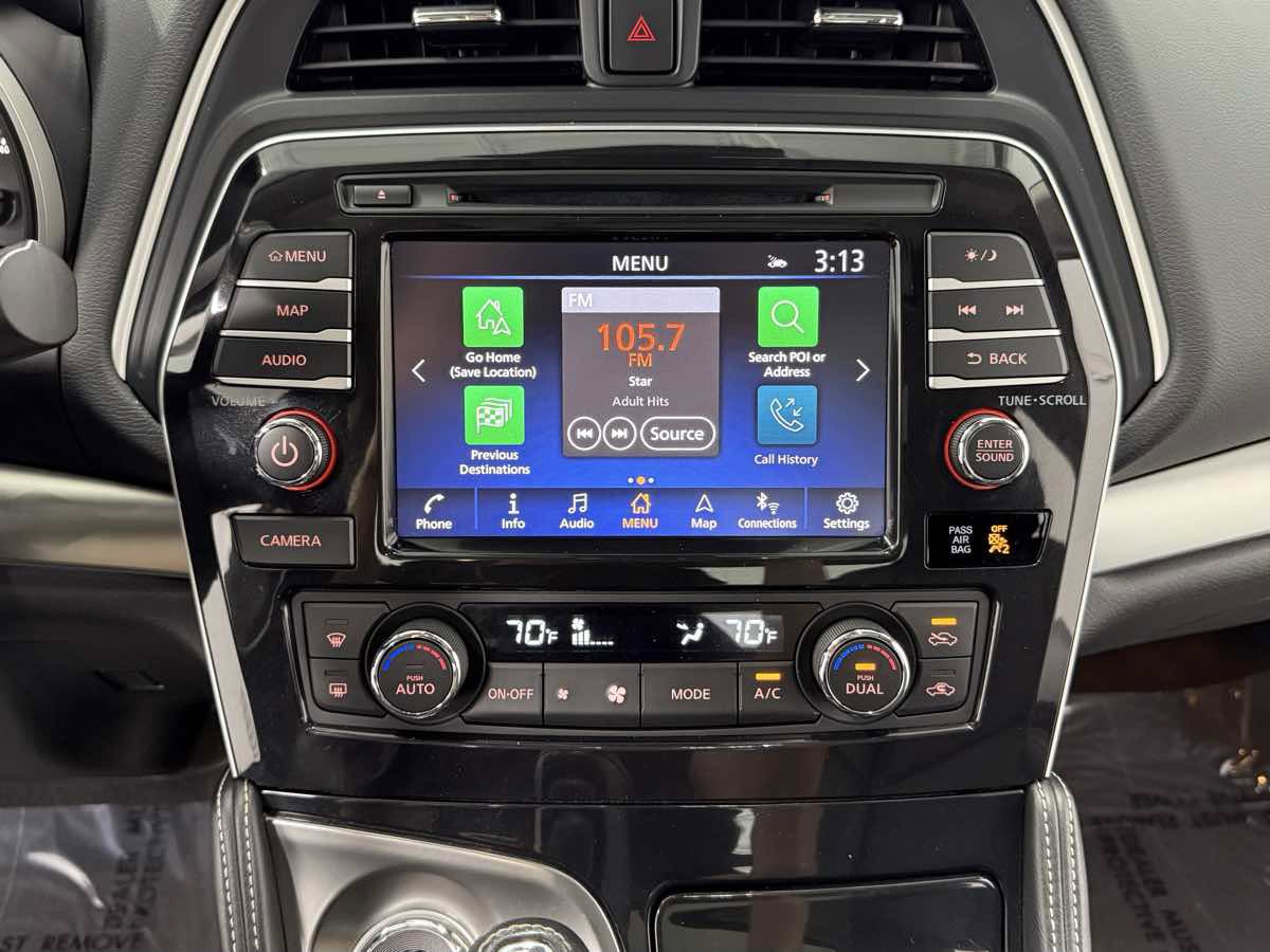 Used 2023 Nissan Maxima SL image 21