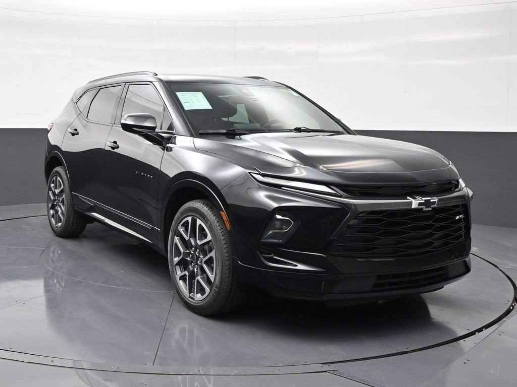 Used 2023 Chevrolet Blazer RS w/ Enhanced Convenience Package FWD image 7