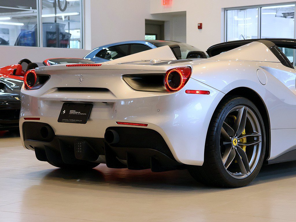 Certified 2018 Ferrari 488 Spider RWD image 52