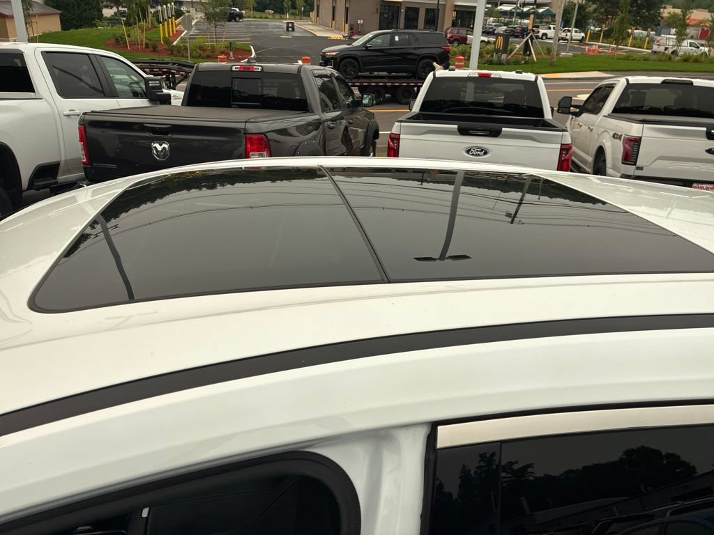 Certified 2025 Nissan Murano SL AWD/4WD image 21