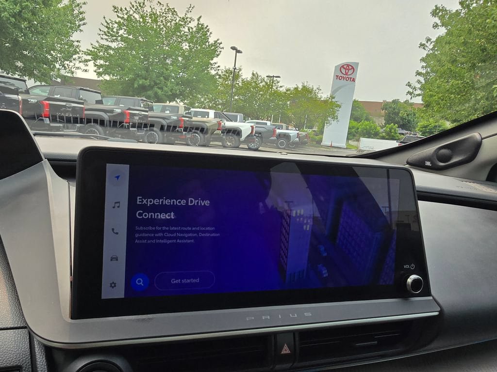 Used 2024 Toyota Prius Limited w/ Limited Premium Package AWD/4WD image 25