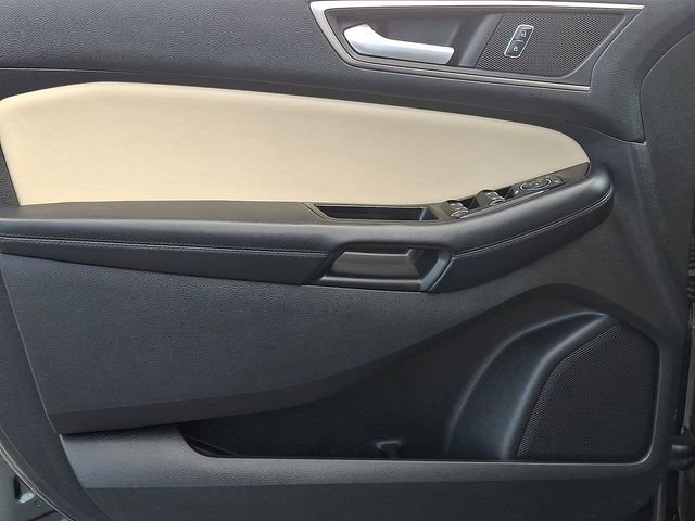 Used 2015 Ford Edge SEL w/ Equipment Group 201A AWD/4WD image 14