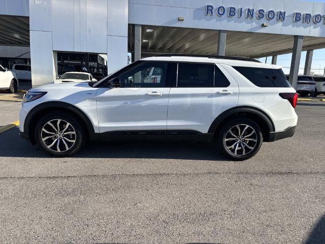 New 2026 Ford Explorer ST-Line w/ Premium Package RWD image 8