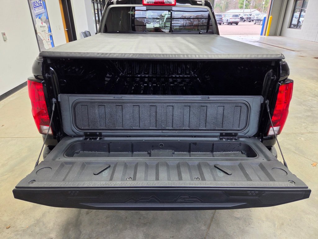 Used 2024 Chevrolet Colorado Trail Boss w/ Advanced Trailering Package AWD/4WD image 14
