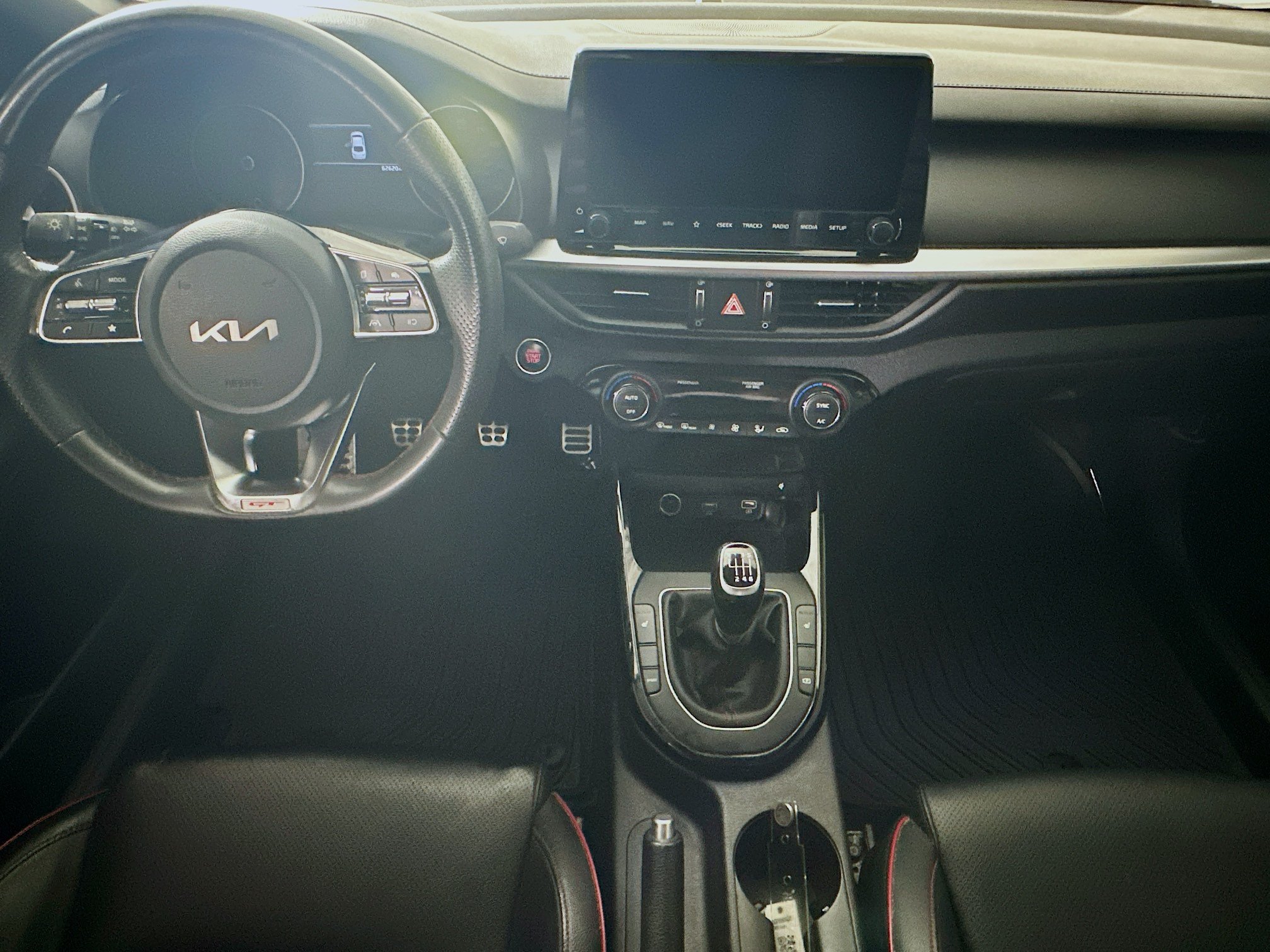 Used 2022 Kia Forte GT FWD image 27