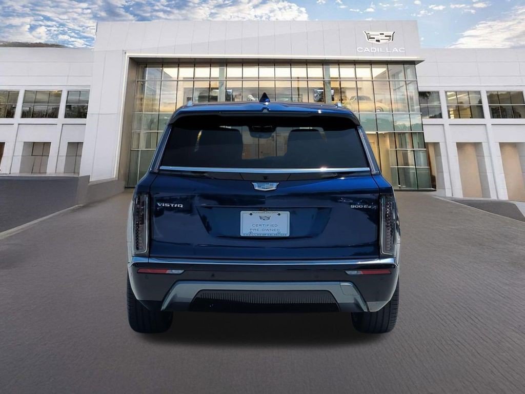 Certified 2026 Cadillac Vistiq Premium Luxury AWD/4WD image 5