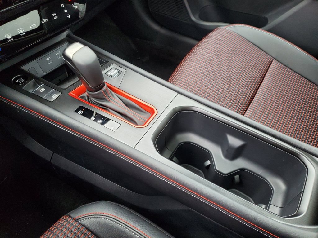 New 2026 Nissan Kicks SR w/ SR Premium Package FWD image 30
