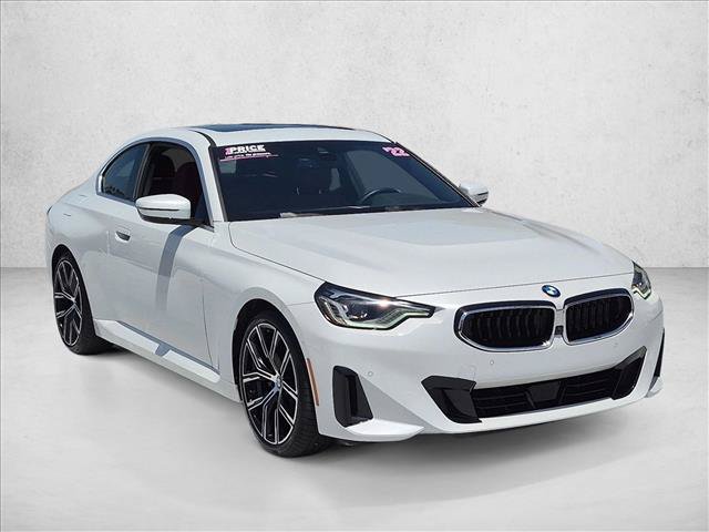 Used 2022 BMW 230i Coupe w/ Premium Package RWD image 3