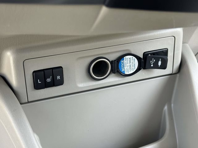 Used 2016 Toyota Prius V Four FWD image 14