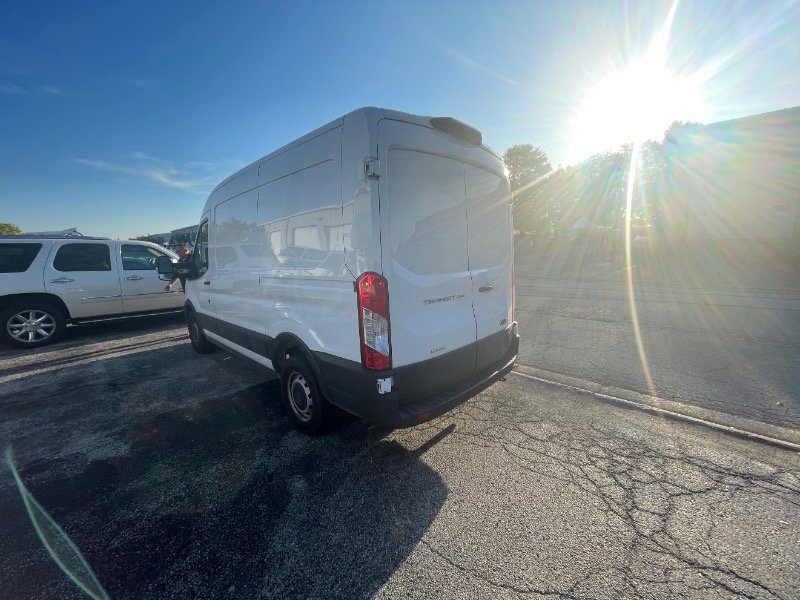 Used 2022 Ford Transit 250 Medium Roof image 3